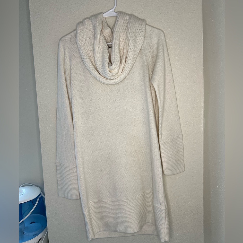 H&M Cozy Cream Sweater